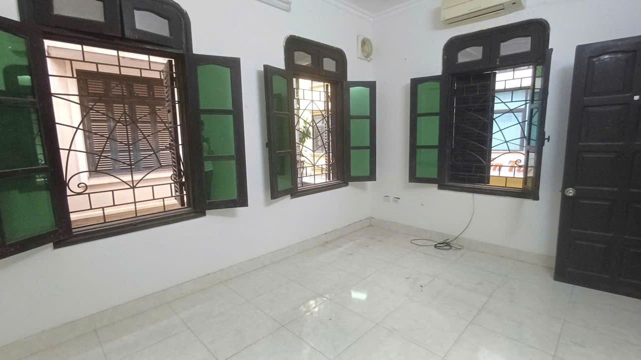 Cho thuê liền kề KĐT Bắc Linh Đàm gần VD3 Hoàng Mai.75m2 x 4 tầng, 4 ngủ, 3 wc.22 triệu - Ảnh 1